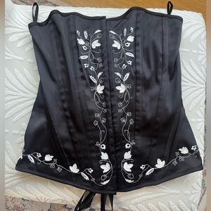 Vintage Y2K floral corset lace up top embroidered black and white corset top